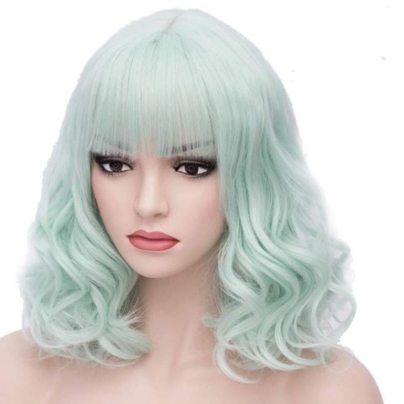 ?Hey Amy ! 14” Mint Green Curly Bang Wig *NWT*
